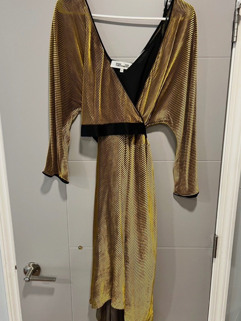 Diane von Furstenberg DVF Gold Metallic Striped Dress w/ Black Slip M